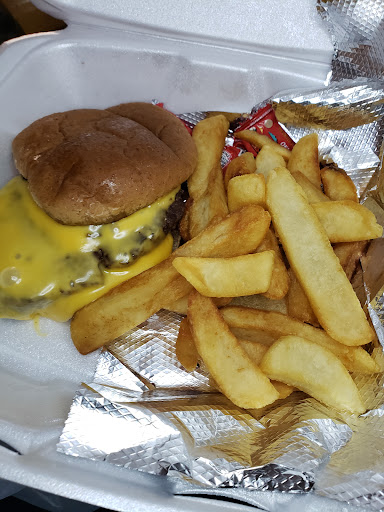 Chud's Grille - Visual