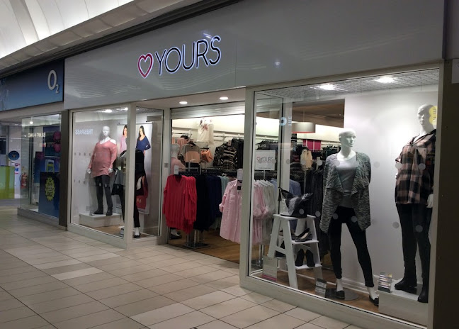 Yours Clothing - Clothing store