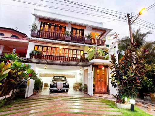 OYO 90855 Vince Villa