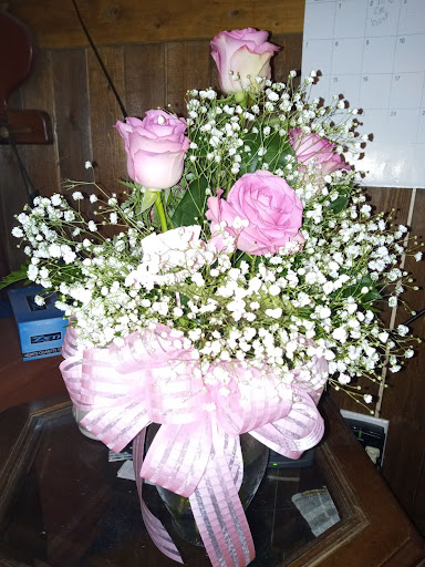 Reba's Flower Shop Gallery - United States