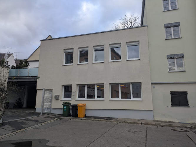 AVANTGARDE PMC - Performance. Media. Consulting.