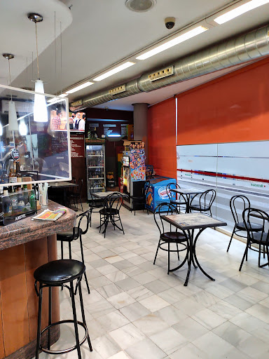 Cafeteria B'd' Gust - Thumbnail