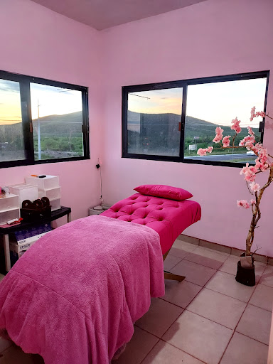 Elide Le Lash Studio
