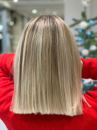 Photo n°14 de Les Reflets de Cloé à Prades-le-Lez (Salon de coiffure)