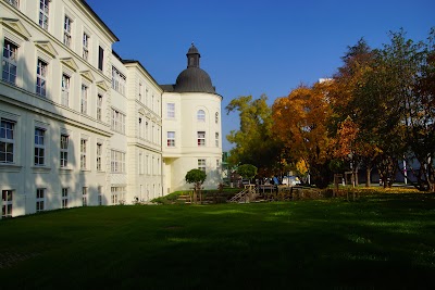 Photos of Kepler University Hospital, Med Campus III.