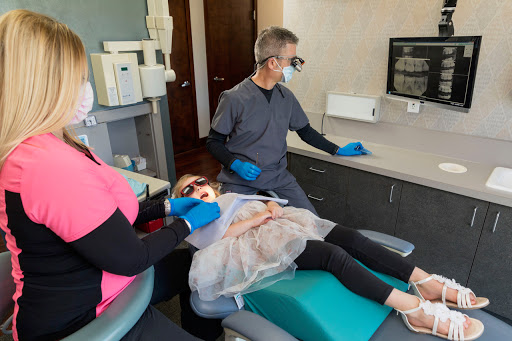 Munoz Family and Cosmetic Dentistry Gallery - United States