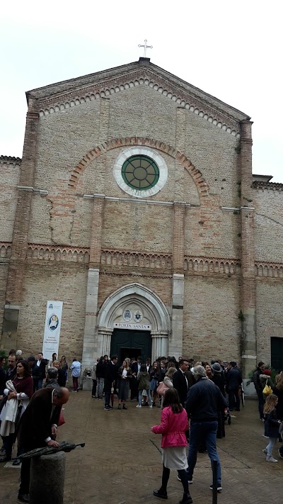 Photos of La Cattedrale di San Terenzio
