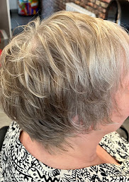 Photo n°17 de Stef'Hair à Lille (Salon de coiffure)