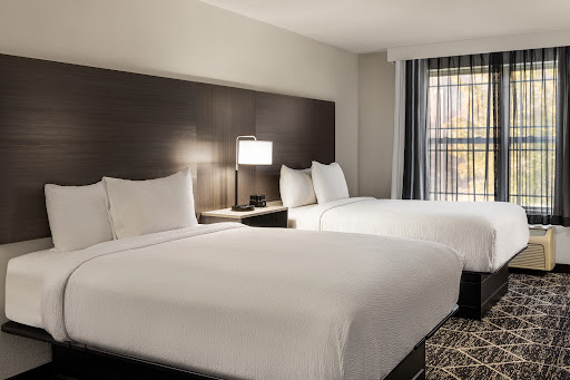 La Quinta Inn & Suites by Wyndham - Lake George - Thumbnail