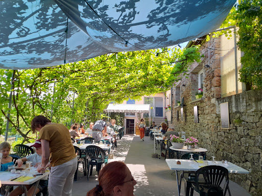 Photo 3 - Chez Germaine