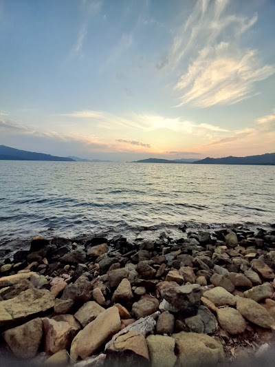 Çatlak Beach & Camping