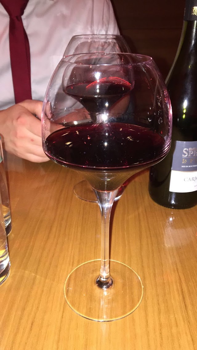 La Ruelle Wine Bar