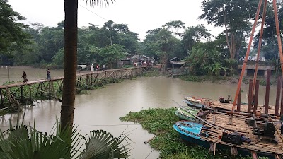 Photos of Madarshi Bus Stop