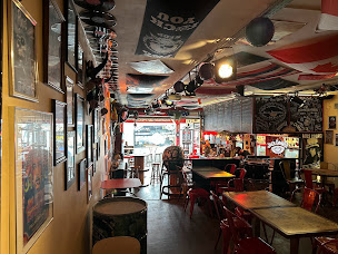 Photo n°11 de RED BEAR à Compiègne (Bar)