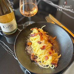 Photo n°65 de La Fabrique Trattoria à Montrichard Val de Cher (Bar à vin)