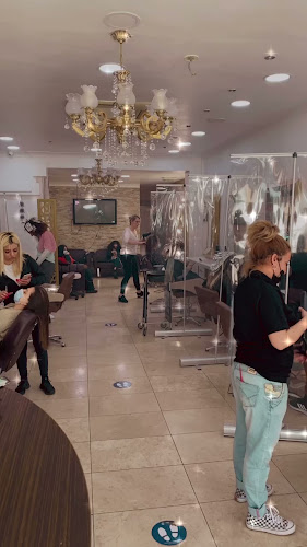 Reviews of Karizma Hair & Beauty Harringay London in London - Beauty salon
