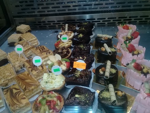 Patisserie La Petite Princesse Mme Fassatoui, Author: Majdi Fs