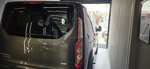 New Drive Rent: noleggio auto, furgoni 9 posti e tanto altro. - Thumbnail
