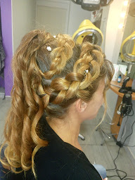 Photo n°41 de Coiffure Véronique à Montalieu-Vercieu (Salon de coiffure)