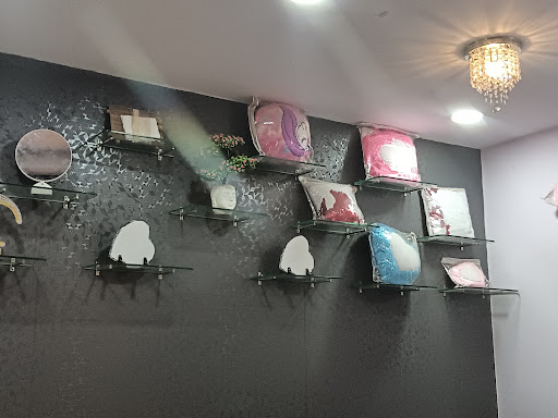 Gallery image 7