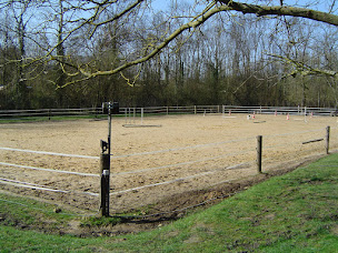 Photo n°1 de ECURIES DE BAILLEVAL à Bailleval (Centre équestre)