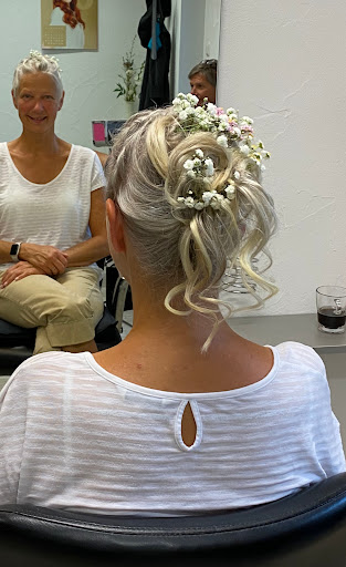 FreshCut Hairstyling - Thumbnail