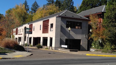 McMinnville Public Library