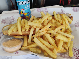 Photo n°3 de Friterie Aux Quatre C à Saint-Nicolas (Friterie)