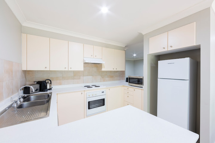 Pinnacle Apartments Canberra by null