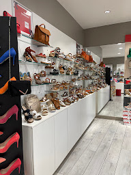 Photo n°16 de Arbell Chaussures à Manosque (Magasin de chaussures)