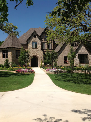 Crestmont Custom Homes