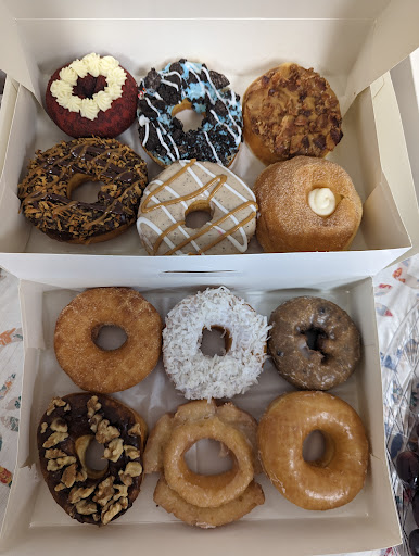 Donut Licious - Visual
