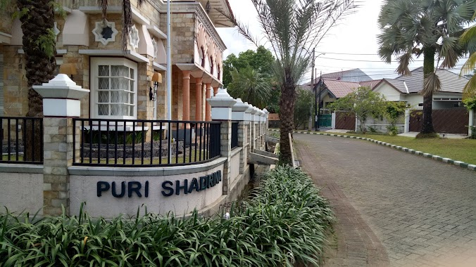 Pharmacy Sinar Kencana, Author: juvie tangkilisan