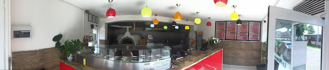 La Pizzeria & Grill Open Times