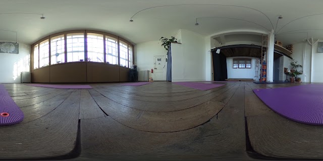 ATELIER VIE - YOGA, DESSIN, ARCHITECTURE, EXPOSITIONS