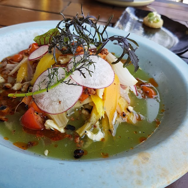 Tikuun Comedor Local