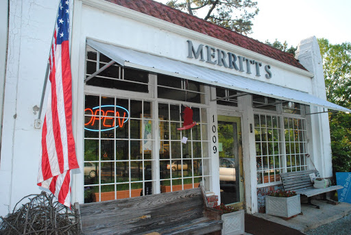 Merritt's Store & Grill