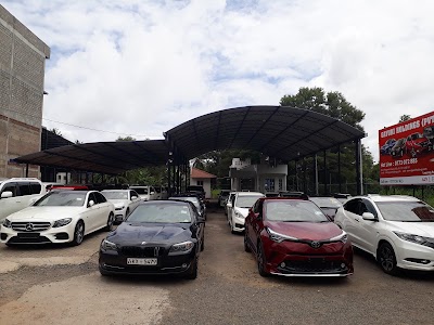 car-dealer