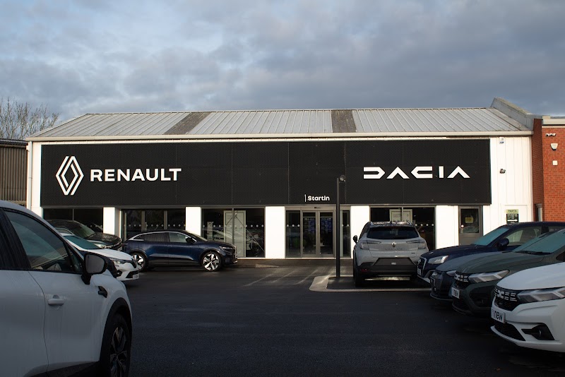 Startin Renault Worcester photo 3