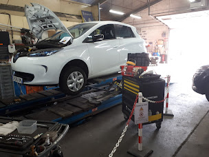 Photo n°9 de RENAULT GARAGE BASSOT à La Roche-Blanche (Atelier de mécanique automobile)