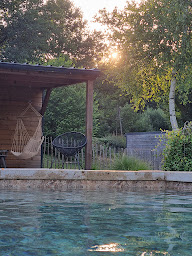 Photo n°19 de Les Jolis Chalets - Location Chalets & Lodges Nature & Spa à Barbey-Seroux (Lodge)