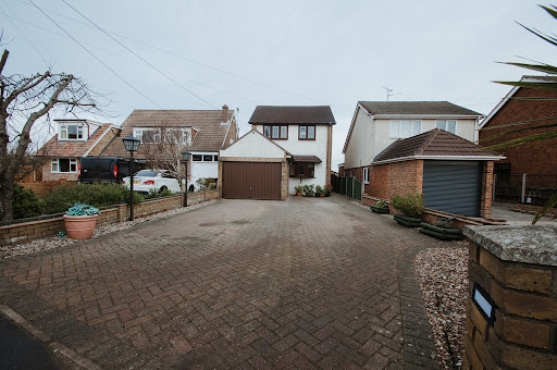 Stuart Thomas Estates - Visual