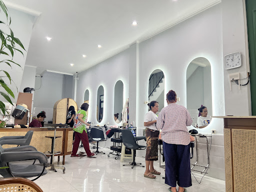 Yucca Salon