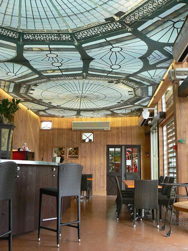 Restaurant Roses Garden Libourne - France