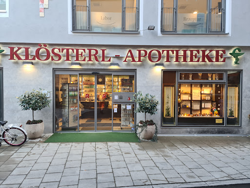 Klösterl-pharmacy at the Färbergraben - Thumbnail
