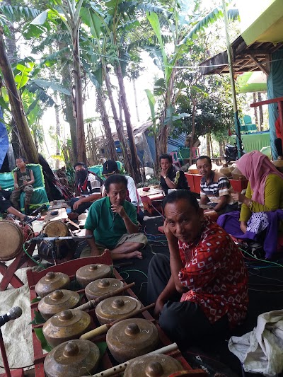 Photos of LAPANGAN OLAHRAGA GUNUNG TIGA