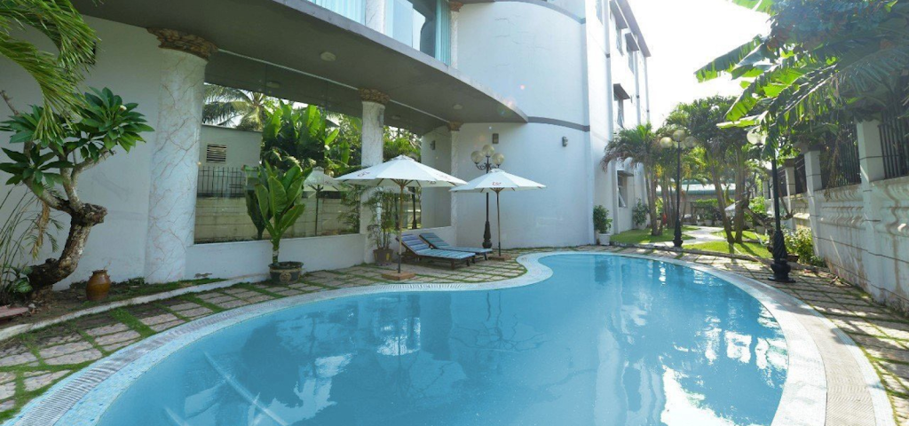 Hoa Binh 1 Restaurant by null