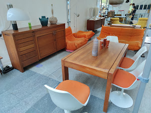 Photo n°5 de LA BOUTIQUE DU DESIGN à Voiron (Magasin de meubles d'occasion)