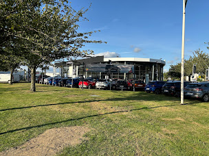 Photo n°22 de RENAULT VIRE - BODEMERAUTO à Vire Normandie (Vendeur de voitures d'occasion)