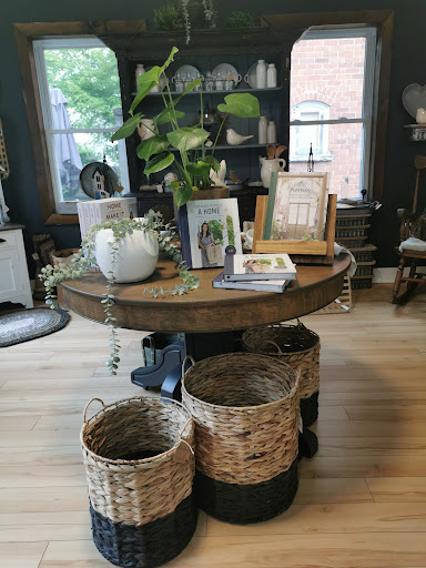 Pearl's Gem Home Decor Boutique Gallery - Canada